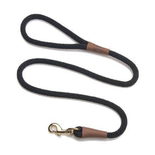 Load image into Gallery viewer, Mendota Snap Leash in black, handcrafted from waterproof polypropylene rope for dogs, ideal for walking and outdoor use.