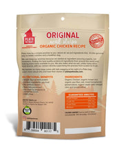 Load image into Gallery viewer, Plato Real Strips Organic Chicken Treat packaging featuring ingredients and benefits, USDA Certified Organic pet treat.